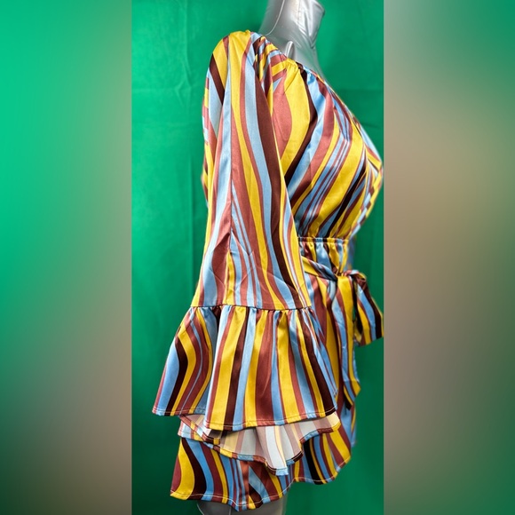 Hyfve Swirl Print Romper Off the Shoulder Size Small - Picture 8 of 10